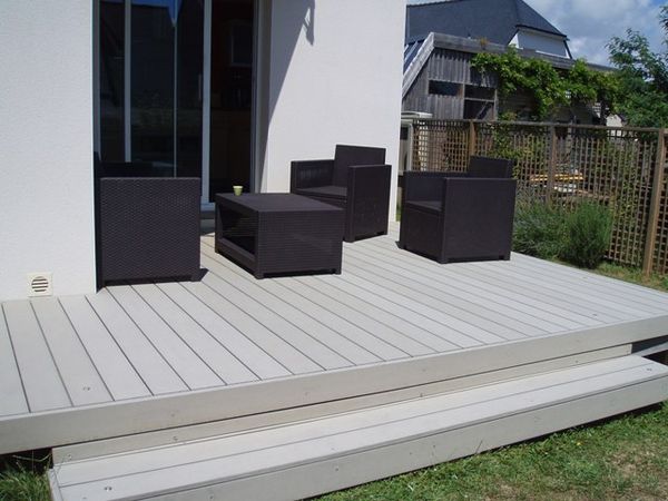 Krásná woodplastic terasa EMO